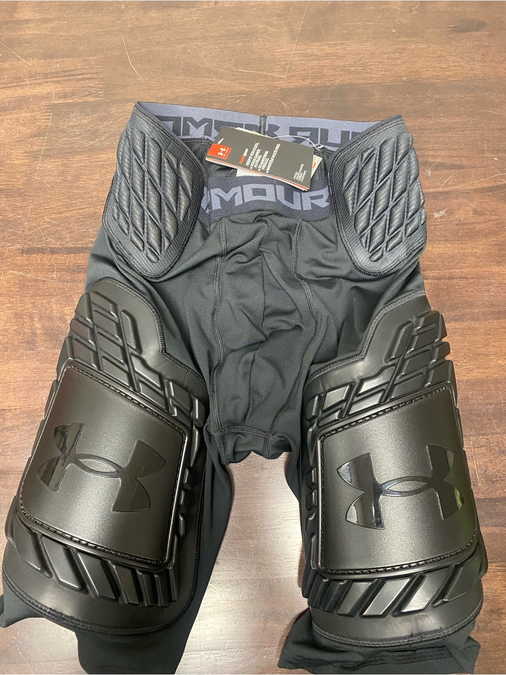 Youth xl Under Armour Men’s Black Padded Performance Shorts football